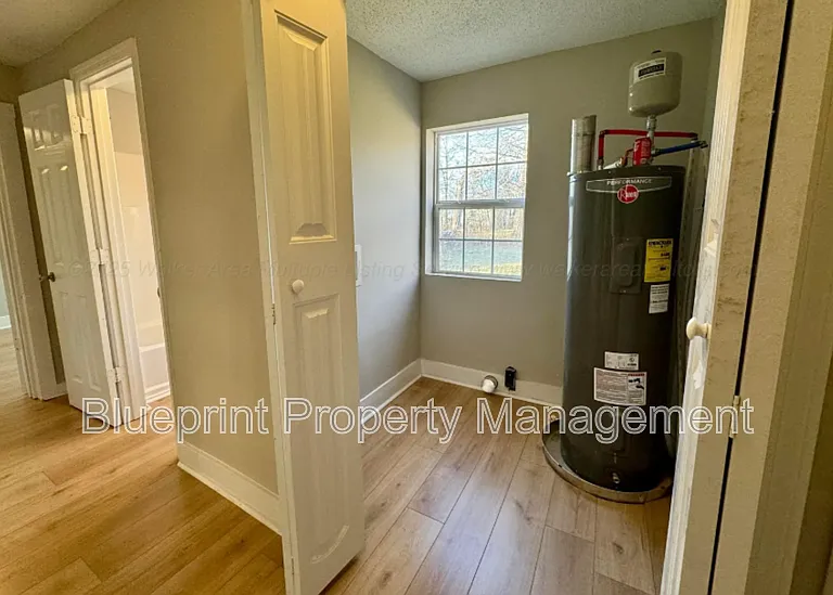 1532 Bay Ave SW — Photo 13