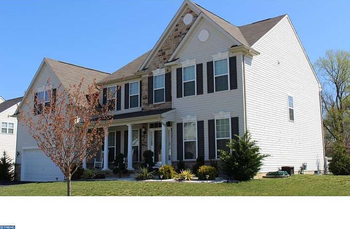 1st image of 600 Marilyn Ct