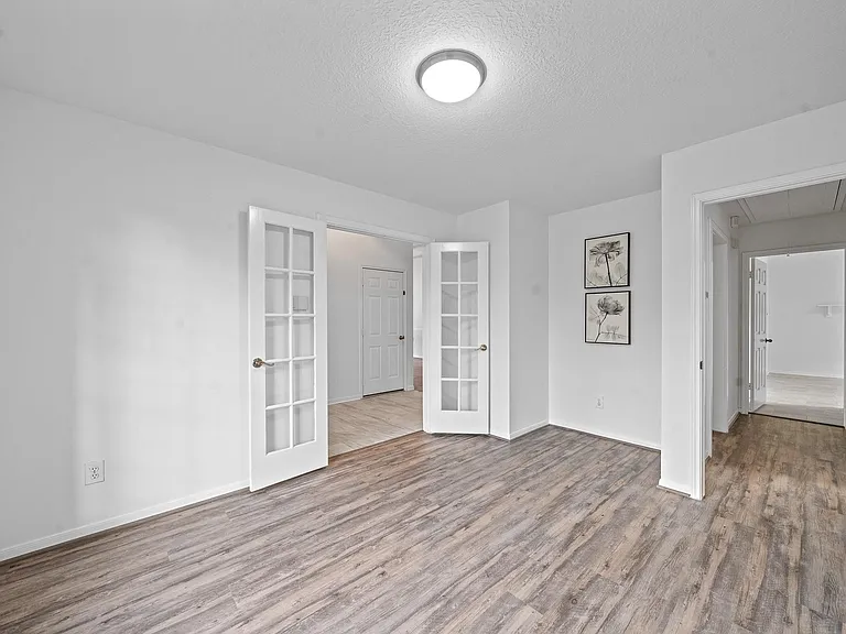 22719 Old Church Ln — Photo 5