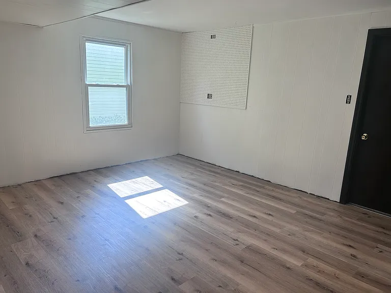 72 Tower Rd — Photo 22