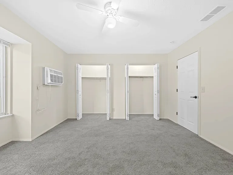 Indian Valley Apartments — Photo 19