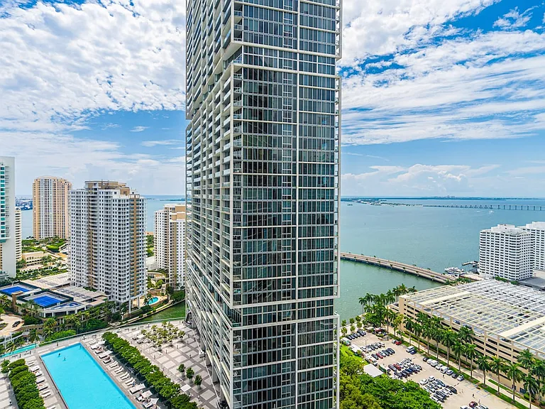 609 Brickell Ave #ID1540499P — Photo 25