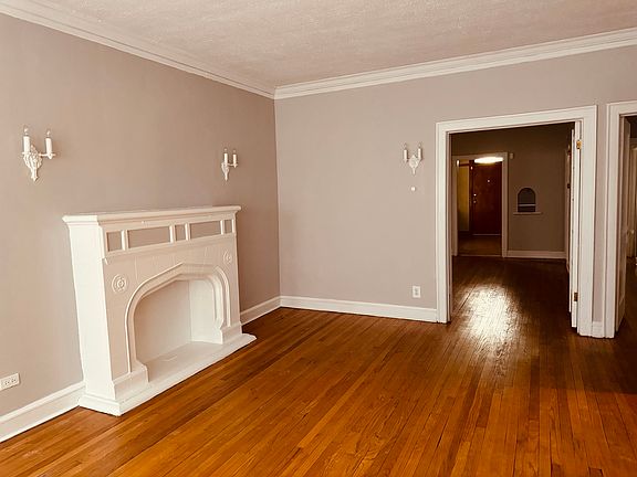 3rd image of 8808 S Blackstone Ave