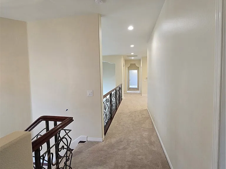 8219 Somerset Pl — Photo 18