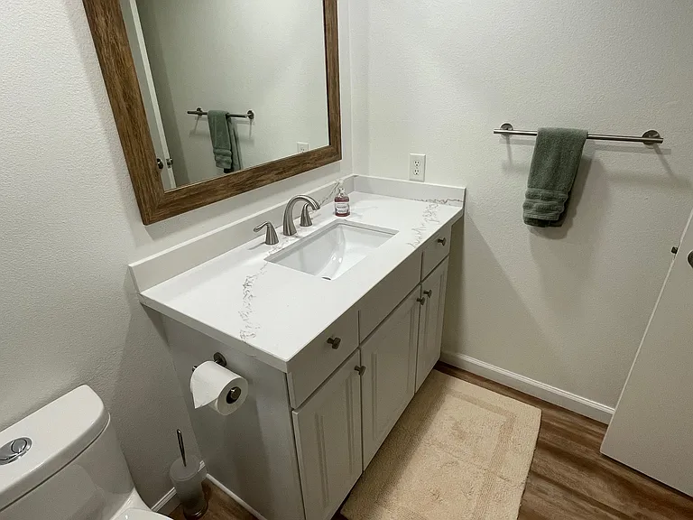 1806 Eastwood Ln — Photo 37