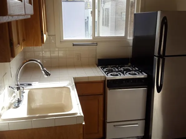 3818 Fremont Ave N, Seattle, WA