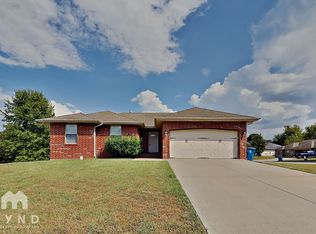 5728 S Lincoln Ave, Battlefield, MO 65619