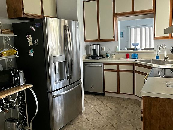 3rd image of 4822 Lake Waterford Way W #8224