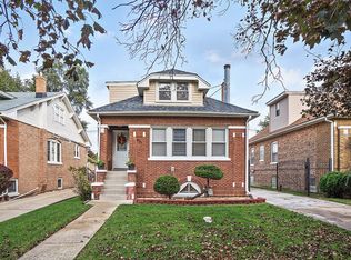 821 S 21st Ave, Maywood, IL