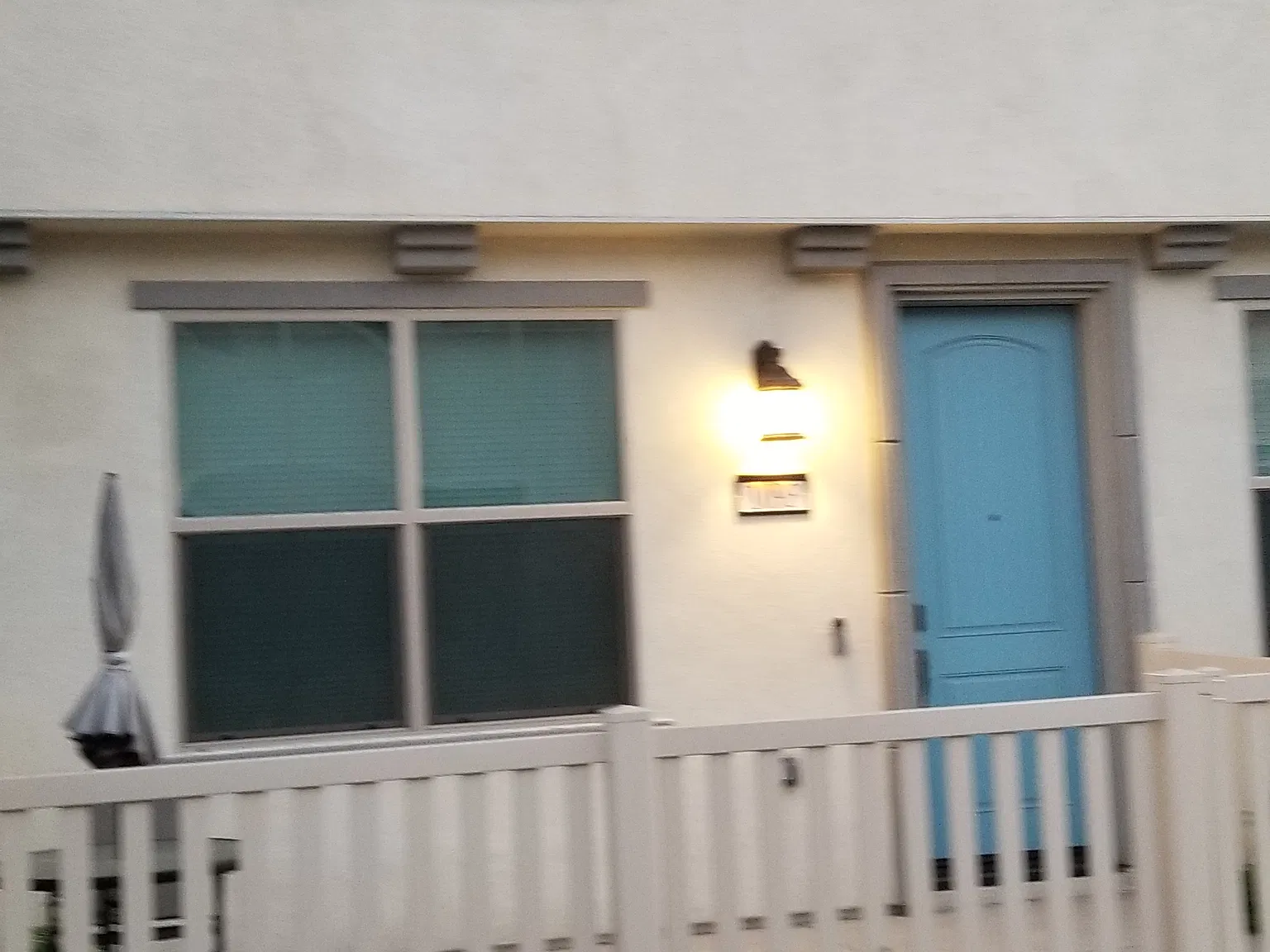3 bed, 2.5 bath, 1592 sqft, $3,200 — Photo 3