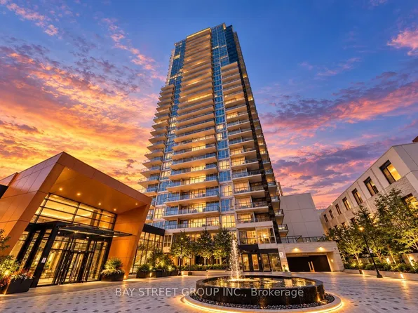 85 McMahon Dr #911, Toronto, ON M2K 0C2