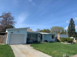 619 Skyview Dr, Omak, WA 98841