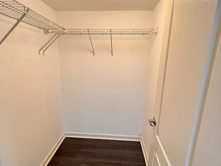 1 Augustine Dr — Photo 7