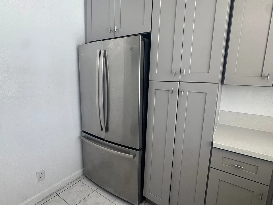 433 W 126th St #433-435