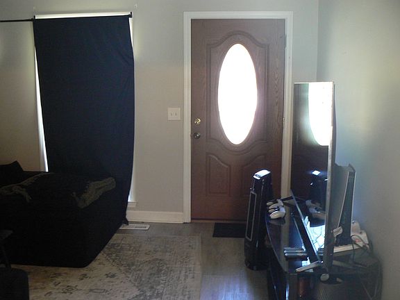 2nd image of 3900 Mallard Circle