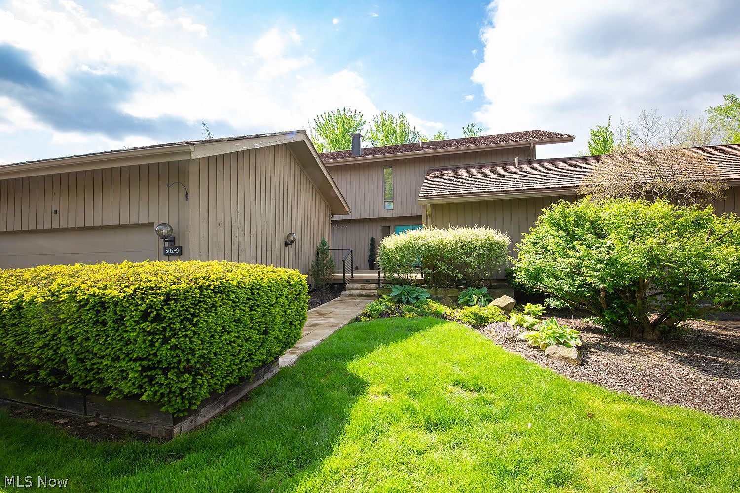 502 Overlook Dr Unit 9