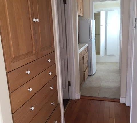 5th image of 221 38th St