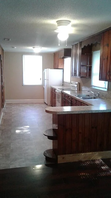 1539 Morningside - 1 — Photo 4