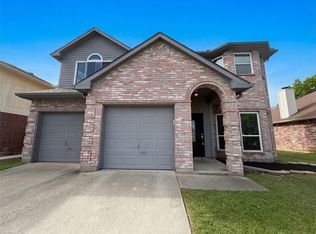 9048 Elbe Trl, Fort Worth, TX