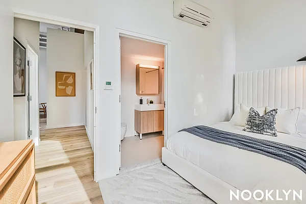 Rented by Nooklyn NYC LLC | media 17