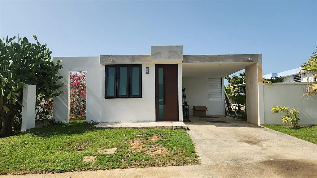 3 bed, 1.0 bath, 950 sqft, $1,100 — Photo 1