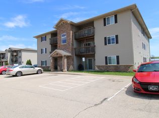 7720 Commerce Park APT 203, Dubuque, IA 52002