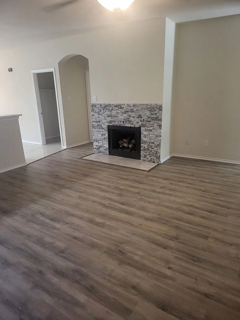 Gorgeous Home In Wheeler Ridge! — Photo 2