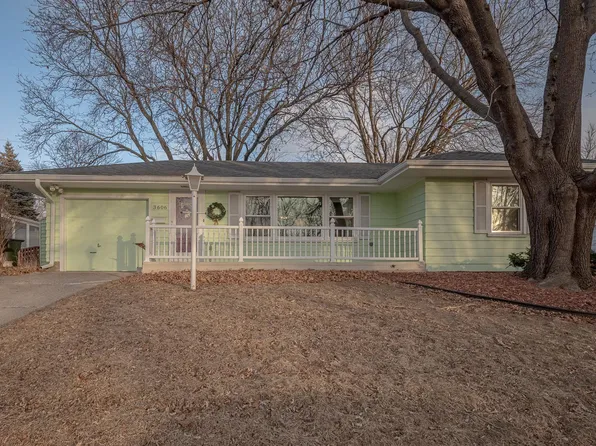 3606 Pierce Pl, Sioux City, IA 51104