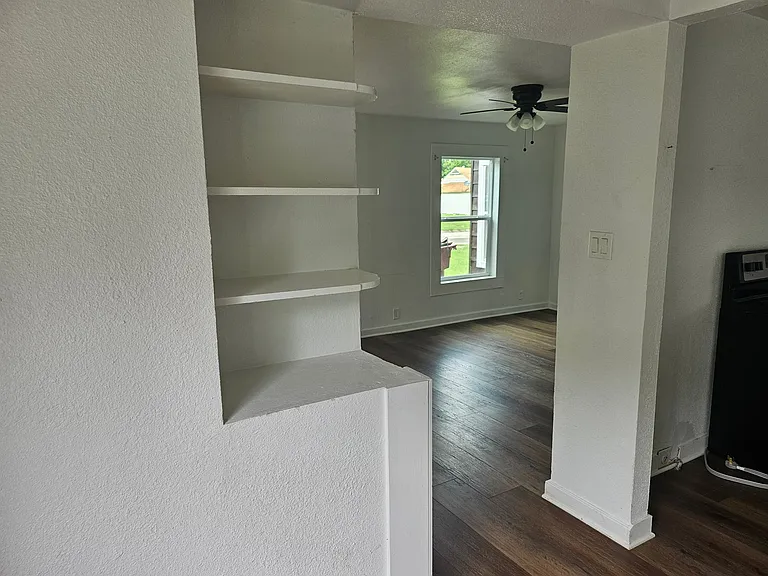 236 E Evans Ave — Photo 6