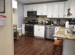 174 Park St, New Haven, CT 06511
