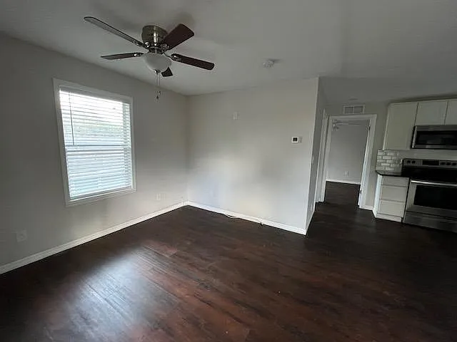 334 21st Ave S #6 — Photo 9