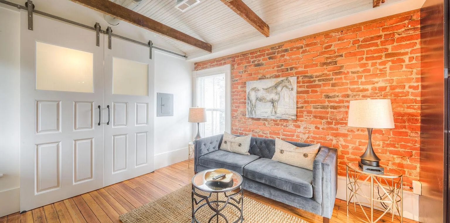 1 bed, 450 sqft, $2,550 — Photo 3