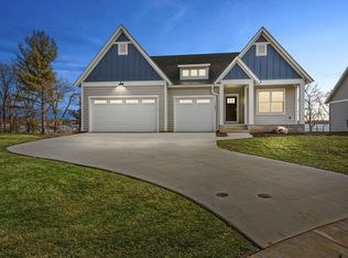 11883 302nd St, Chisago City, MN 55013