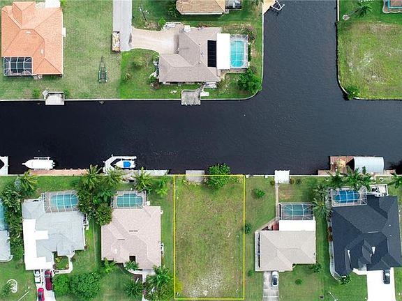 5th image of 1413 SE 20th Ave