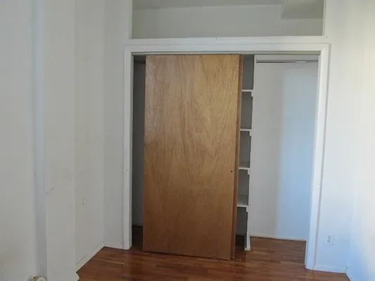 Rented by FlatFinders Realty | media 26