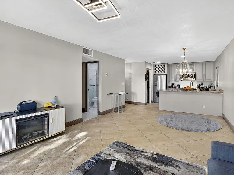 1250 SW 113th Ter #201 — Photo 7