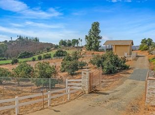 8475 Clearwater Rd, Fallbrook, CA 92028