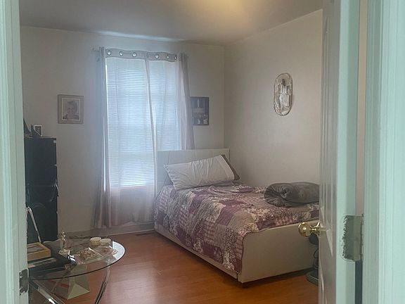 5th image of 806 Tinton Ave