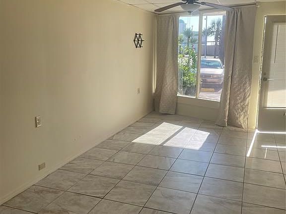 3rd image of 909 University Blvd Unit 907