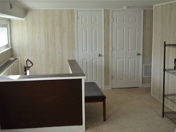 4th image of 83 Wagon Ln
