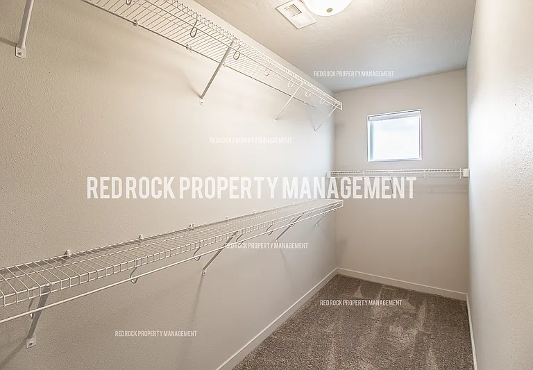 319 S Woodlawn Ln — Photo 20