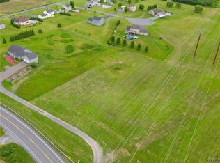 1 Butler Ln, Auburn, NY 13021