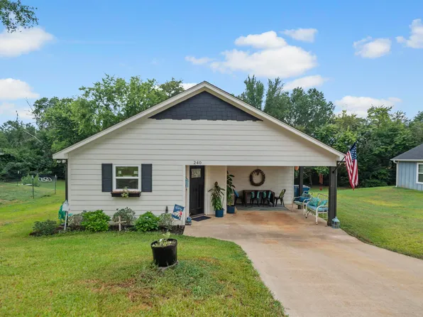 240 Brentwood Dr, Bullard, TX 75757