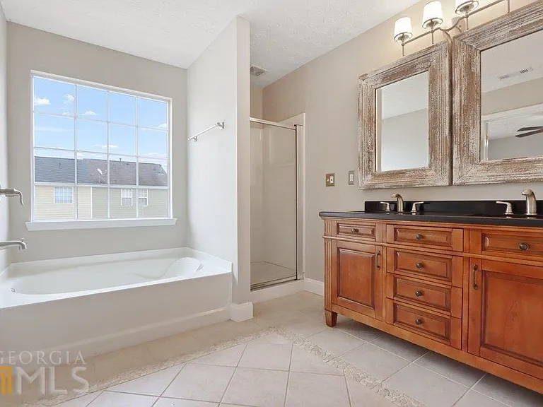 512 Blossom Way — Photo 23