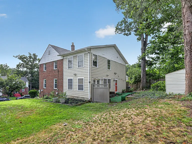 2804 63rd Ave — Photo 31