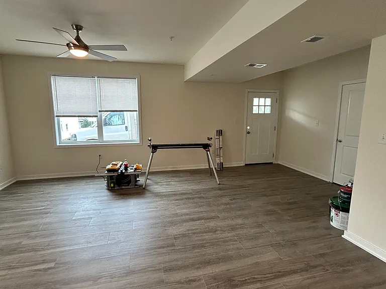 147 N Church St #7 — Photo 11