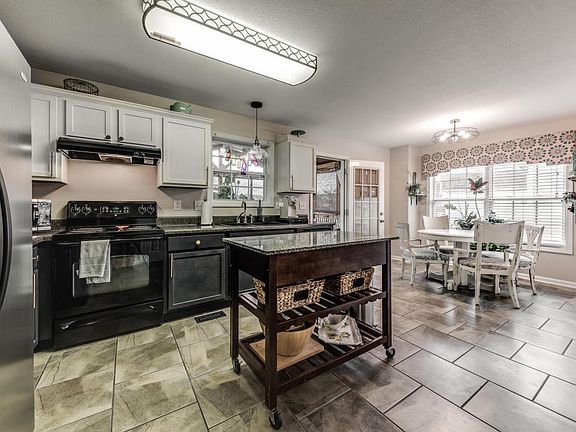 5th image of 5726 Copperleaf Dr