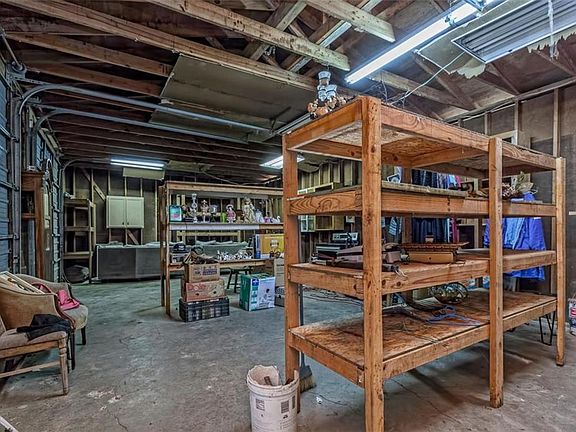 4th image of 141 Lawson St