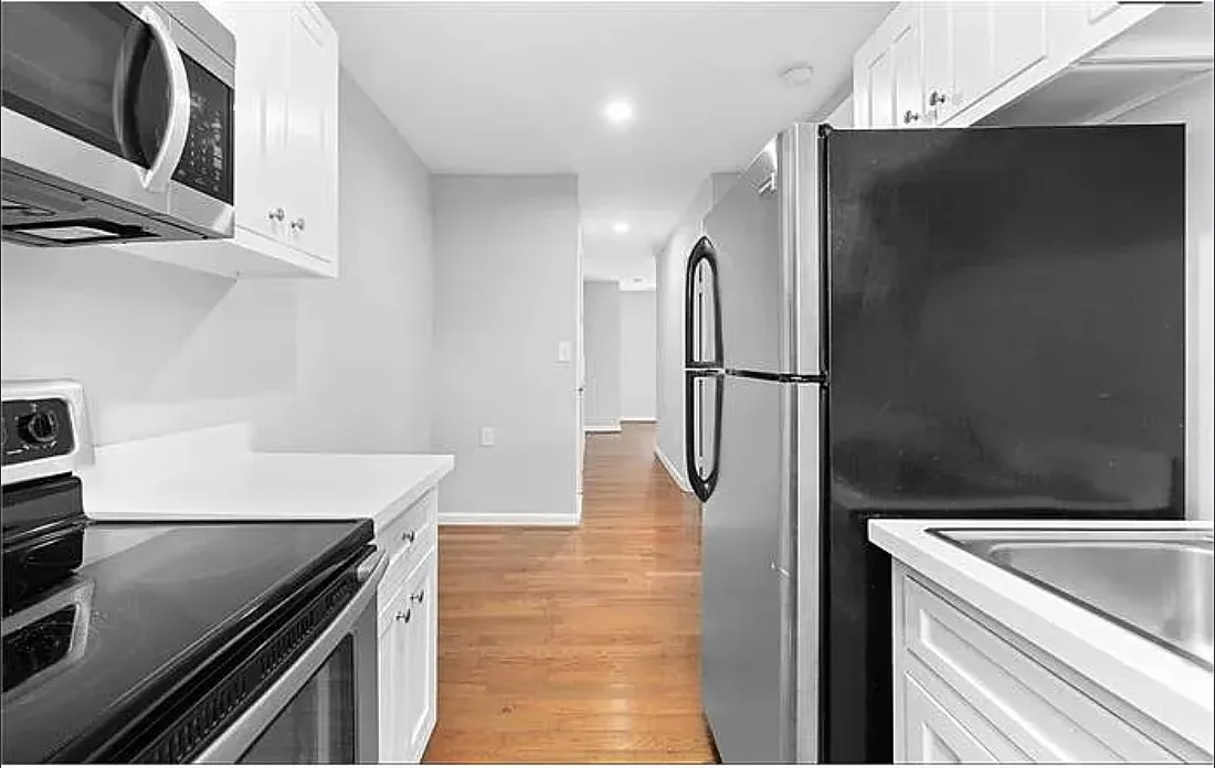2 bed, 800 sqft, $2,800 — Photo 2