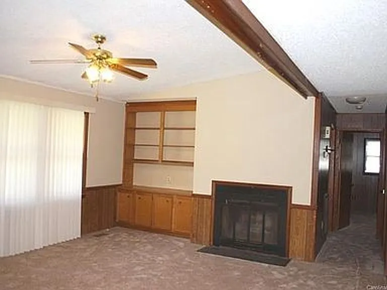 705 Mapleleaf Ln — Photo 16